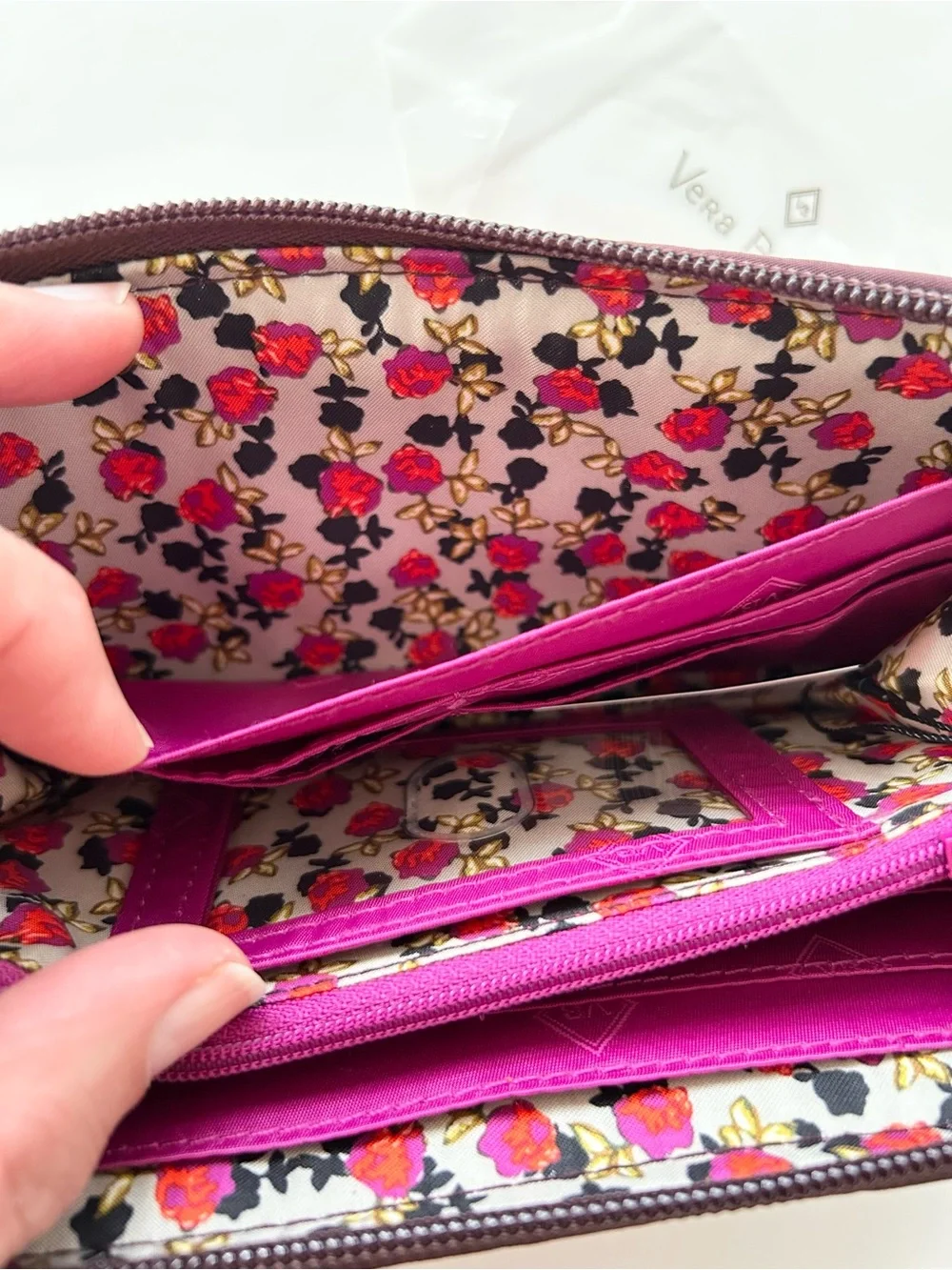 NWT  Vera Bradley Retired Houndstooth Quilted Print Georgia RFID Wallet